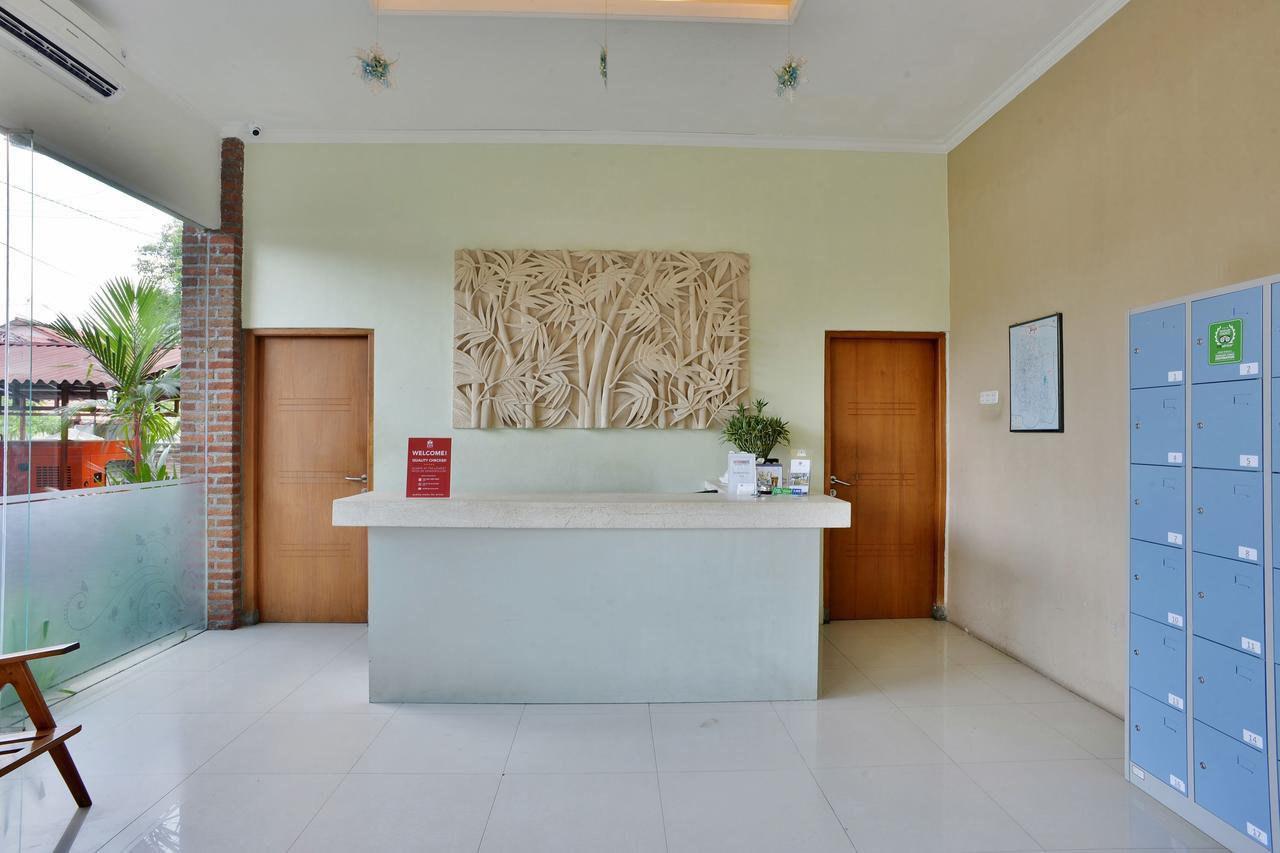 Zen Rooms Pakualaman Yogyakarta Exterior photo